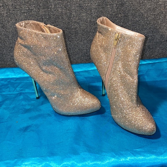 Heel too high - Picture 2 of 6